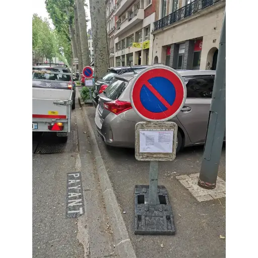 2 Panneaux interdiction de stationner